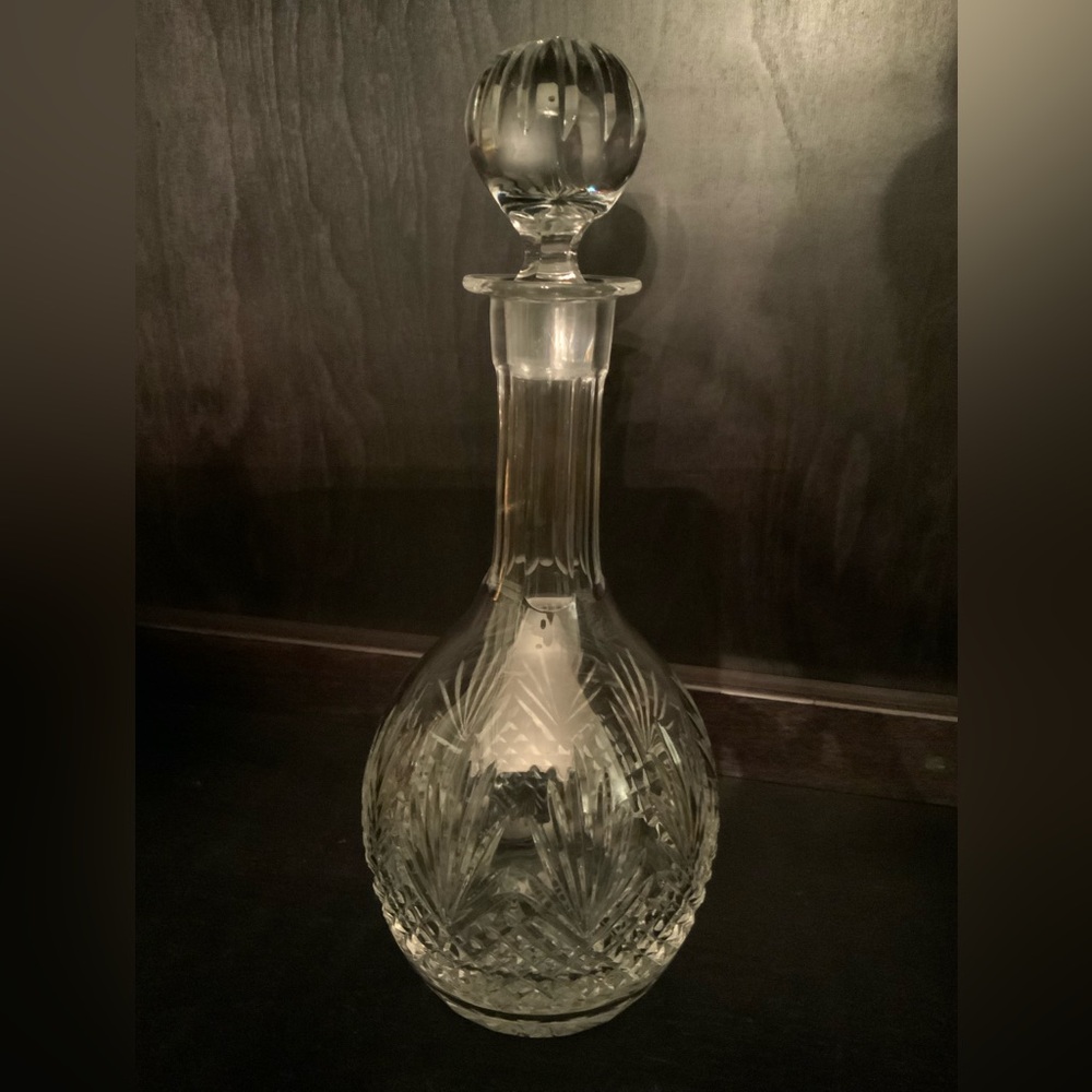 Wedgwood Cut glass Crystal Decanter Etched‎ Wedgwood